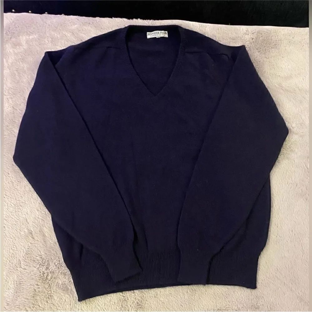 Jennifer Tyler cashmere V-Neck Sweater in Navy, M